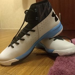Under Armour men's basketball shoes